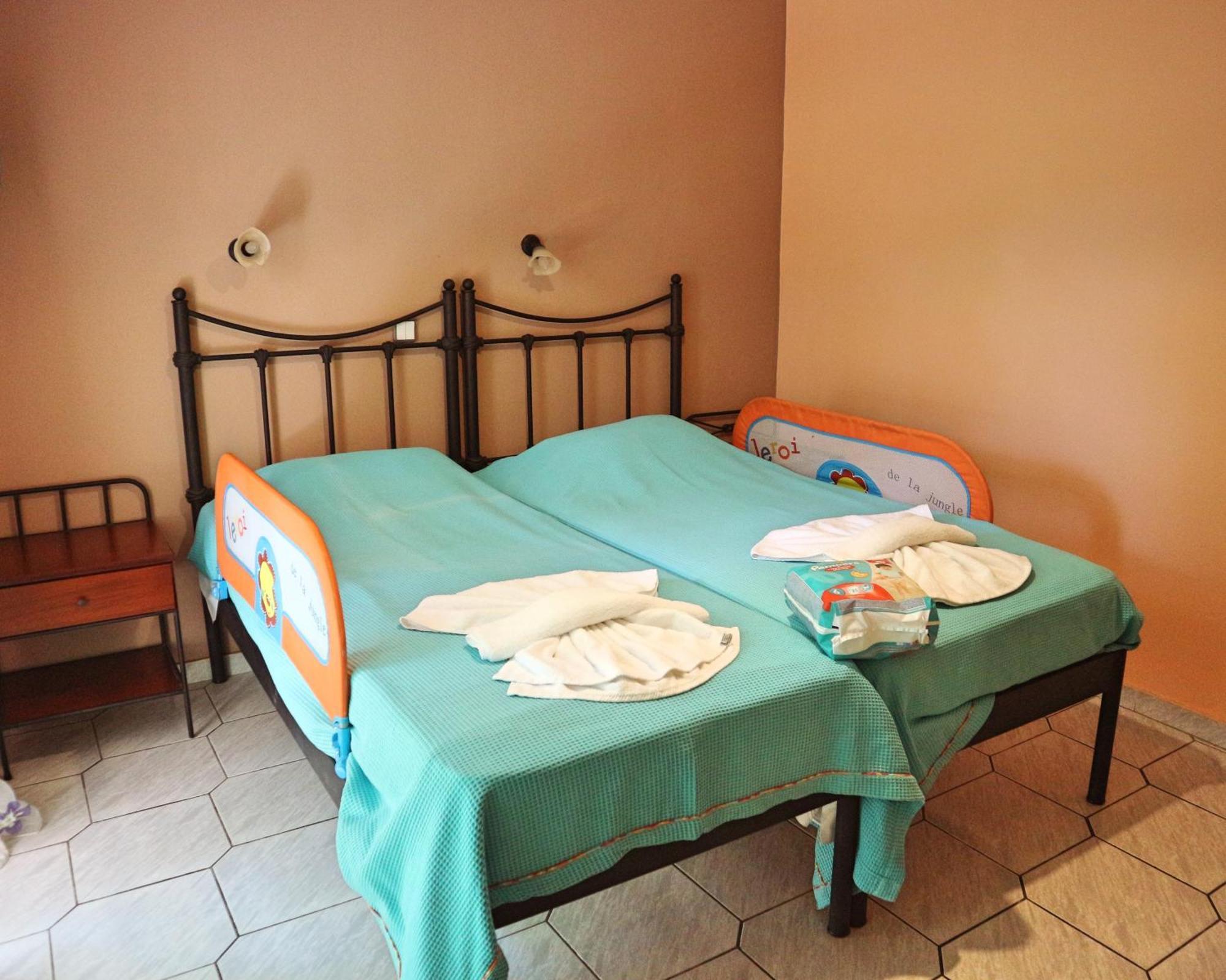 Villa Eleni Seaside Apartments Platanés Стая снимка