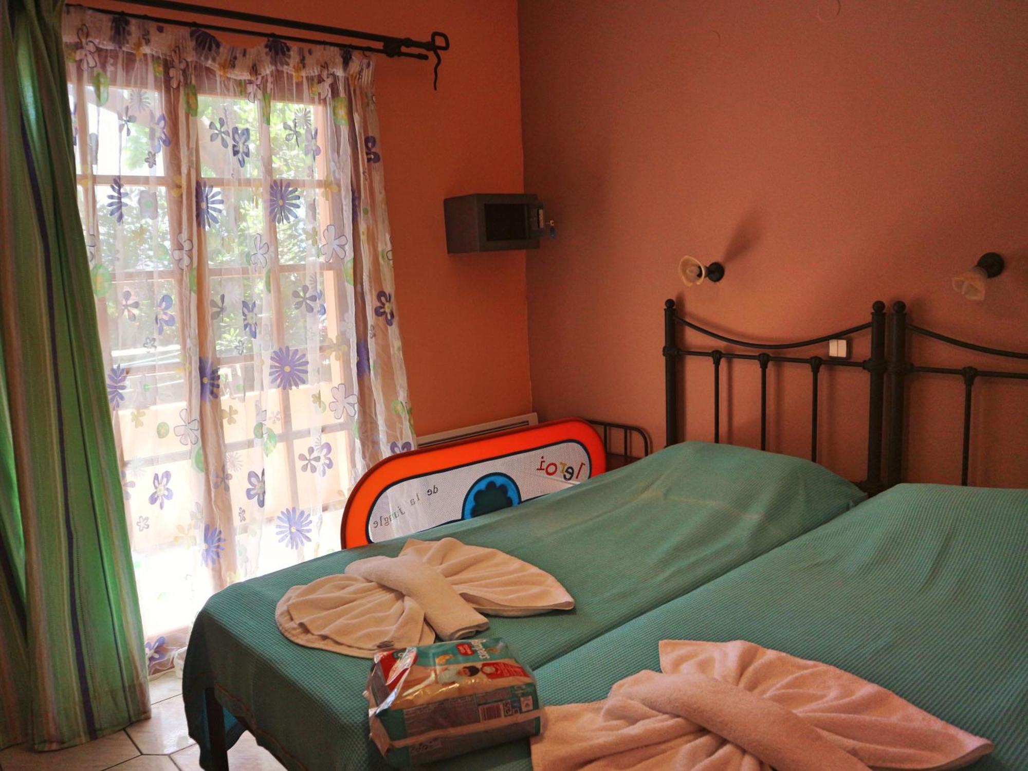 Villa Eleni Seaside Apartments Platanés Стая снимка