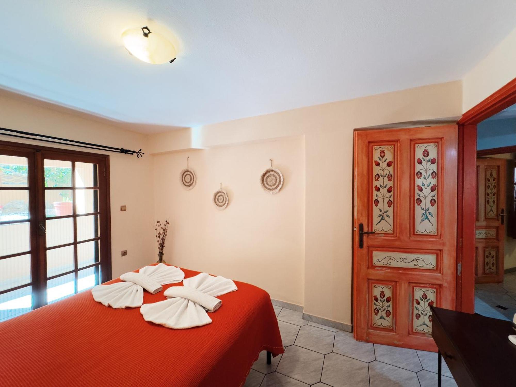Villa Eleni Seaside Apartments Platanés Екстериор снимка