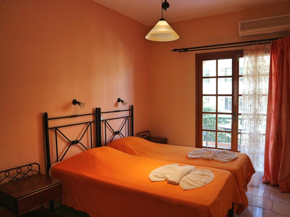 Villa Eleni Seaside Apartments Platanés Екстериор снимка
