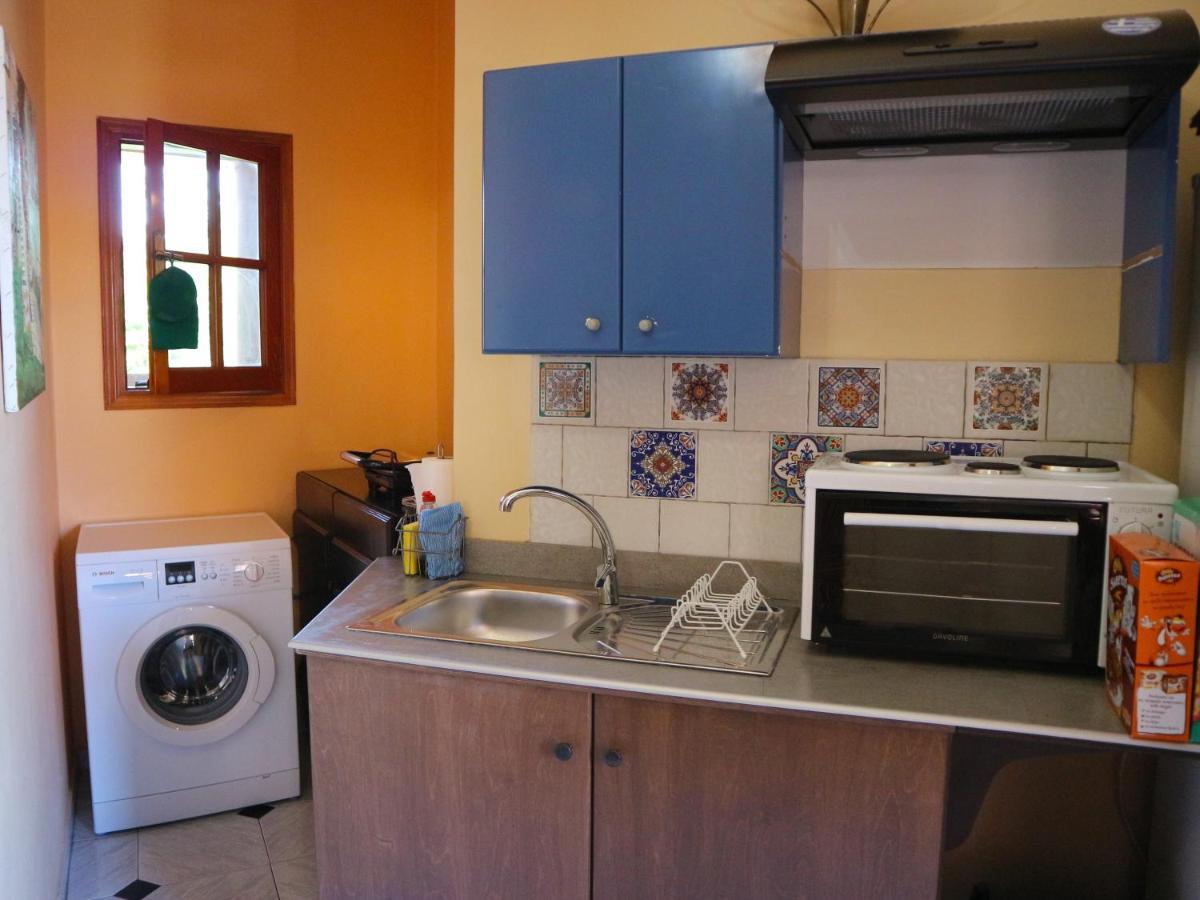 Villa Eleni Seaside Apartments Platanés Екстериор снимка